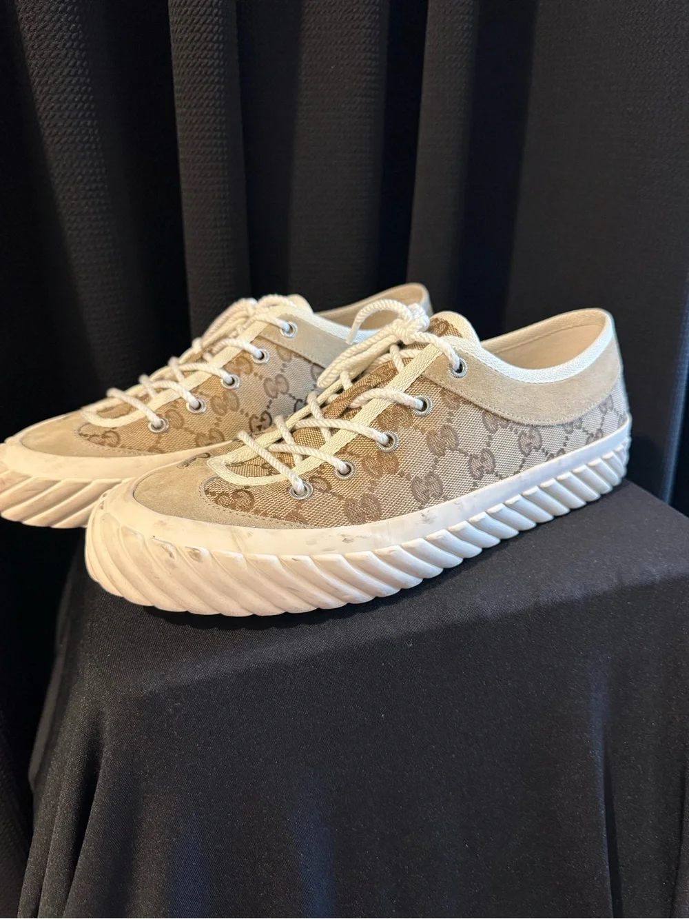 Gucci Women's Beige GG Canvas Wave-Sole Sneakers - Beige/White